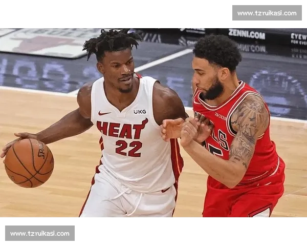 热火对决太阳攻防博弈巨星碰撞引爆西东强强对话之夜巅峰焦点大战